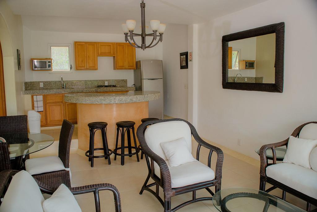 Bungalows Arena Dorada (Adults Only) Zihuatanejo Eksteriør billede