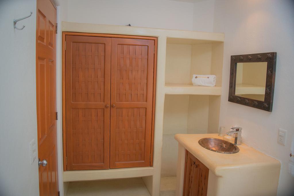 Bungalows Arena Dorada (Adults Only) Zihuatanejo Eksteriør billede