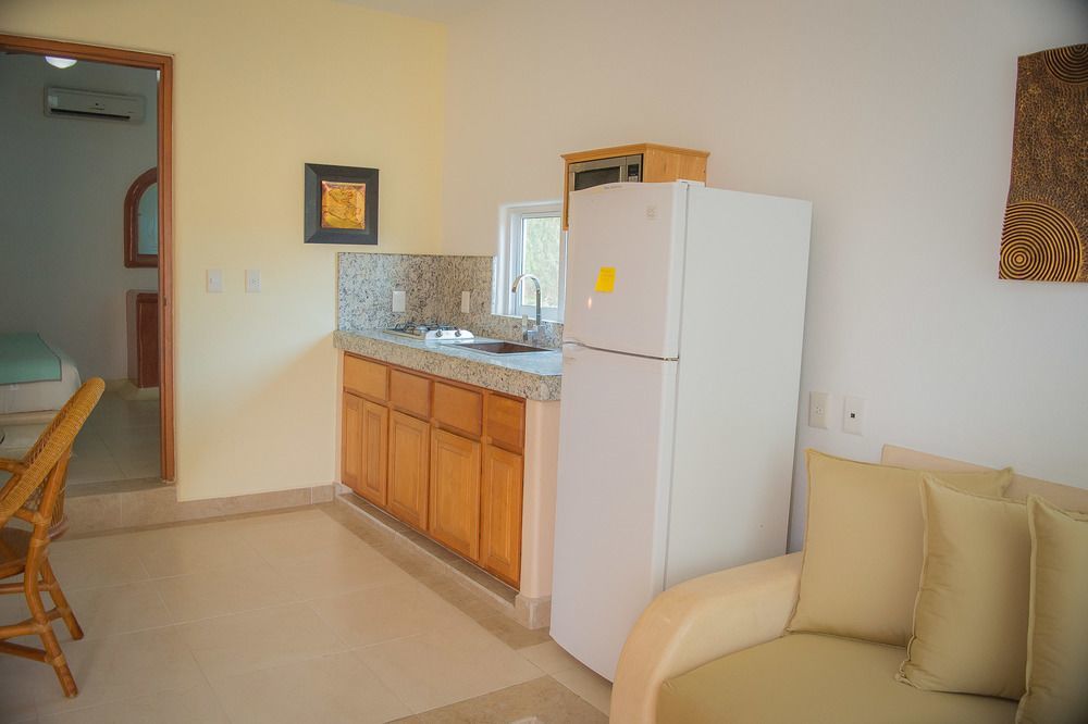 Bungalows Arena Dorada (Adults Only) Zihuatanejo Eksteriør billede